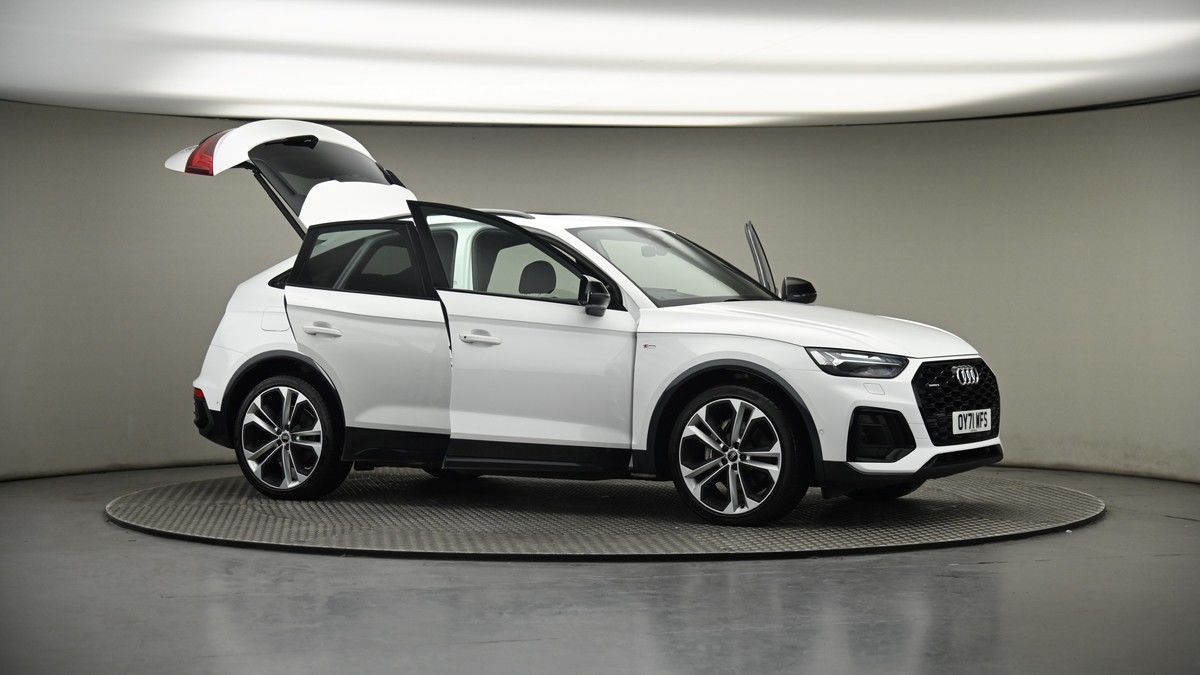 More views of Audi Q5