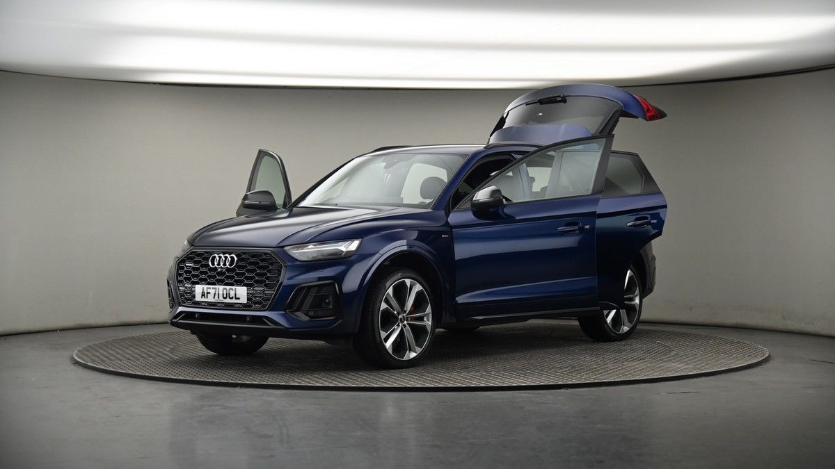 More views of Audi Q5