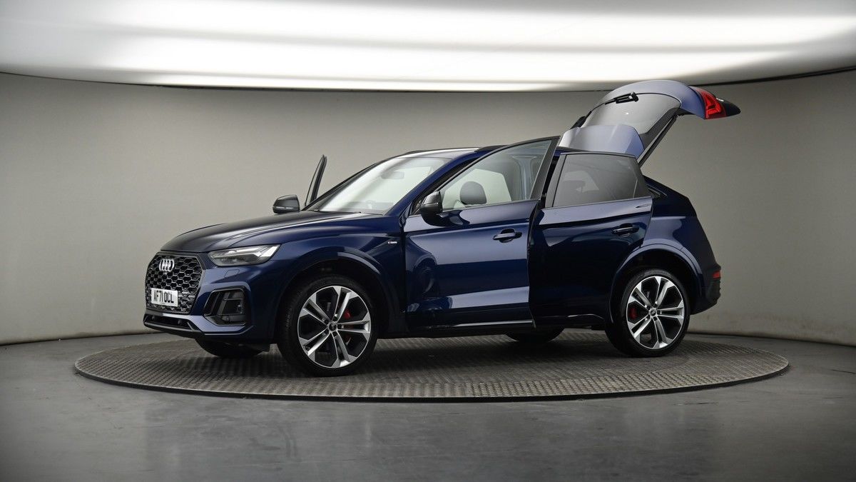 More views of Audi Q5