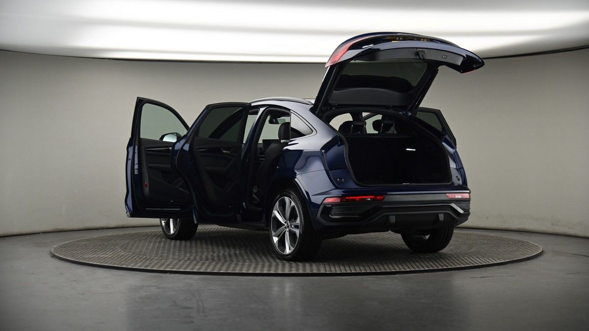 Audi Q5 Image 8