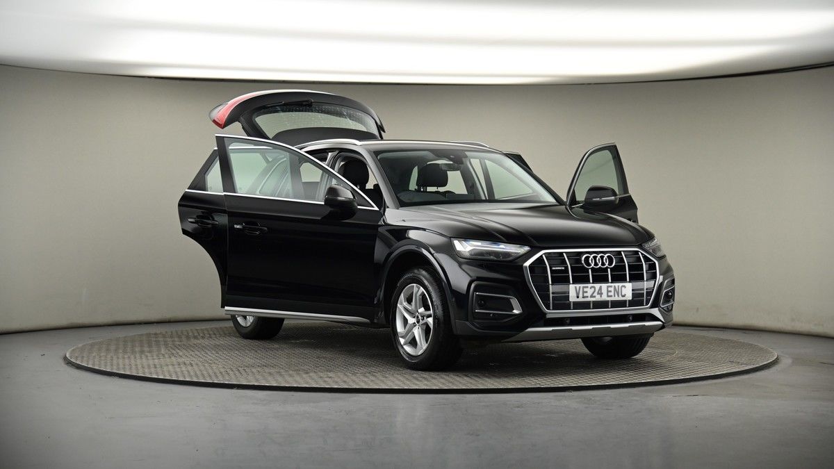 More views of Audi Q5