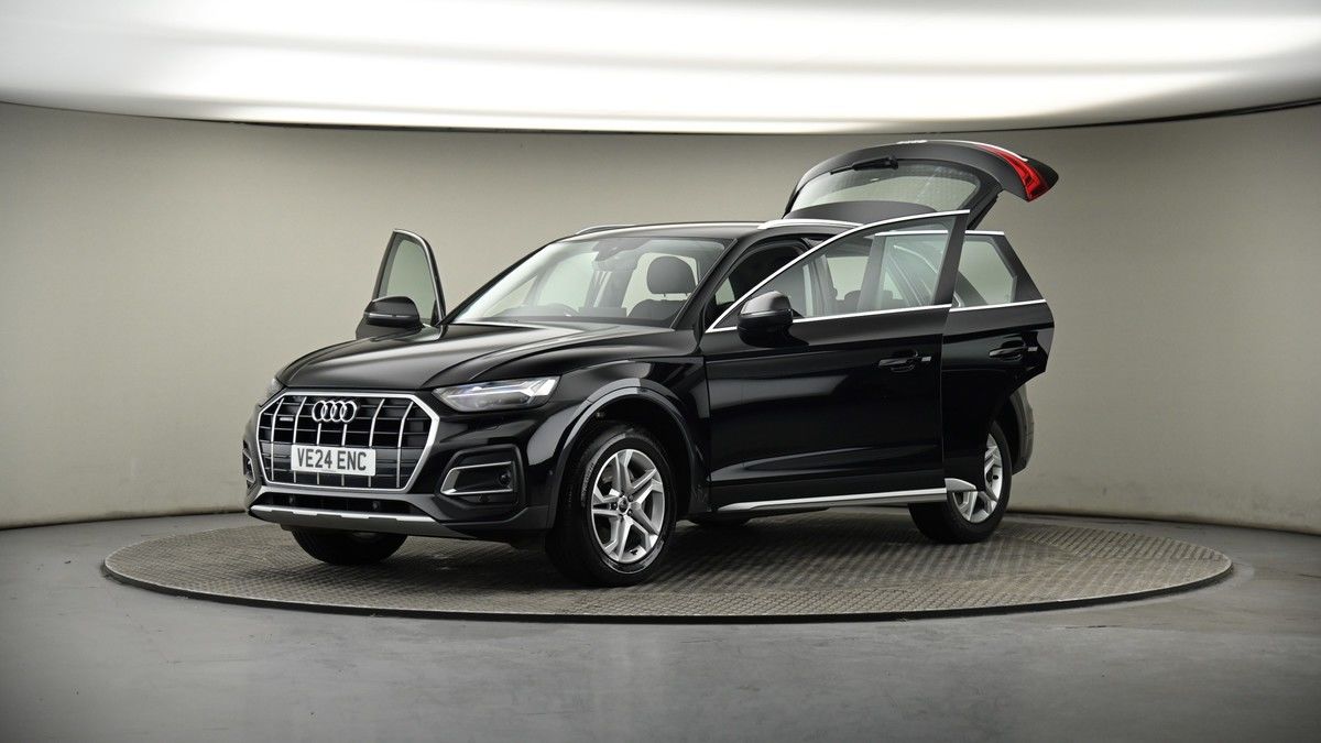 More views of Audi Q5