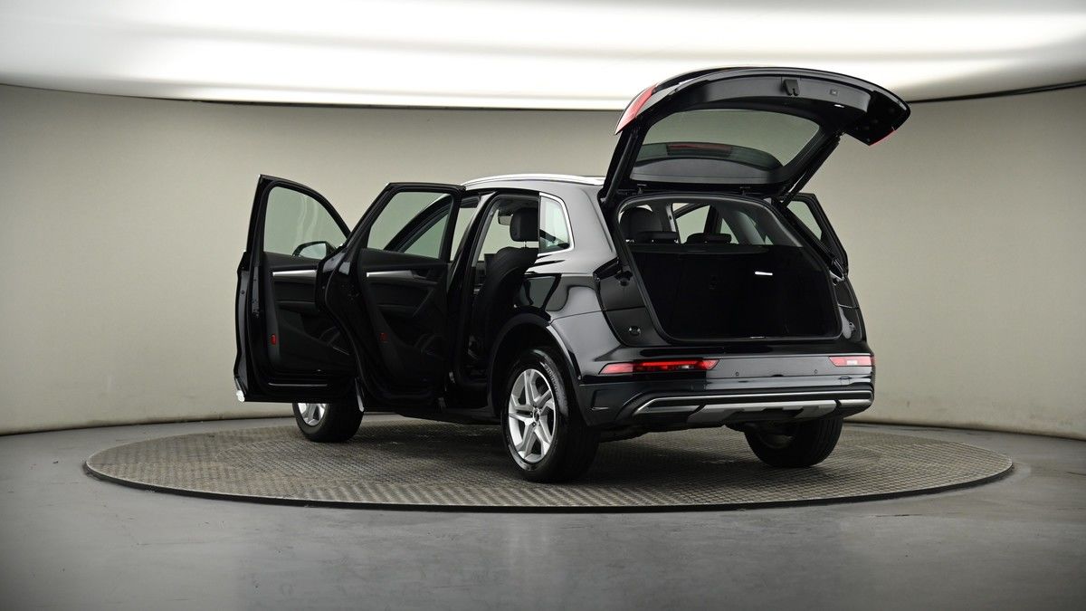 Audi Q5 Image 8