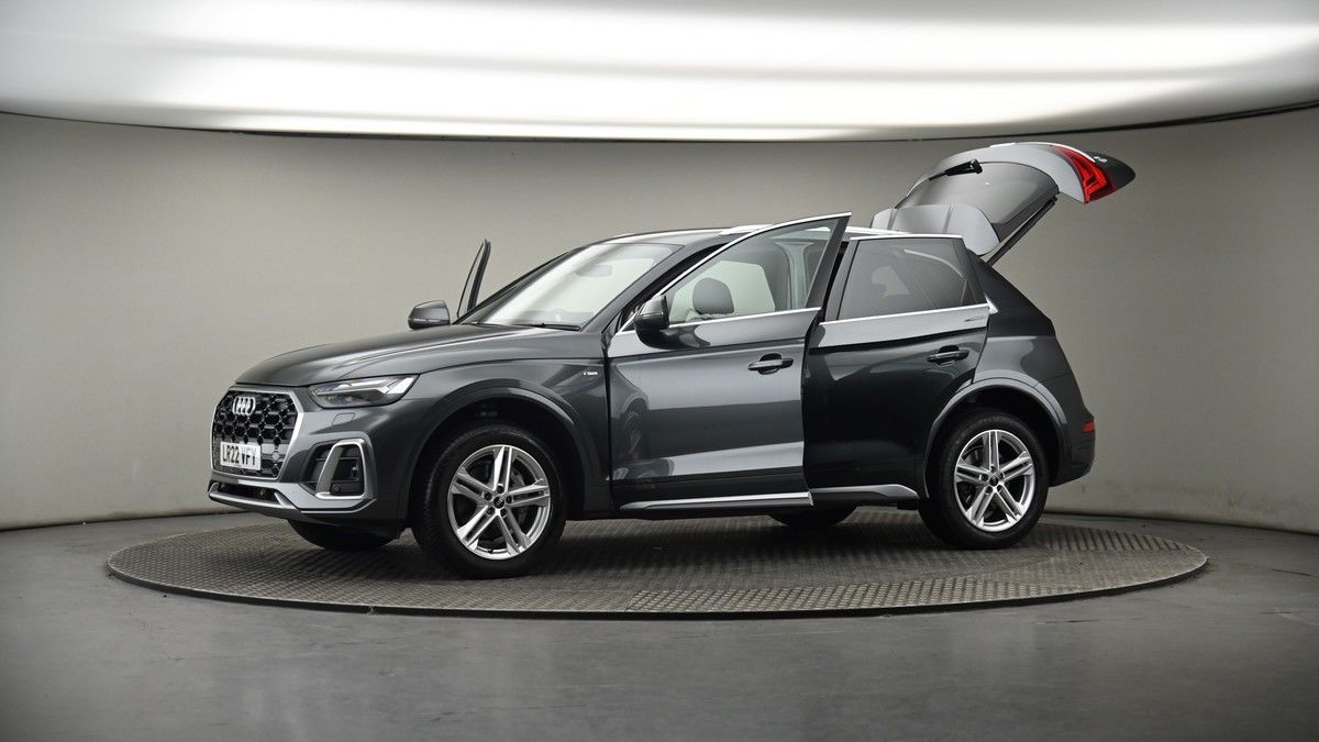 More views of Audi Q5