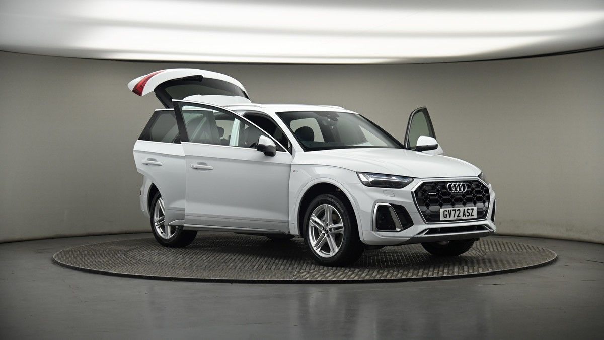 More views of Audi Q5