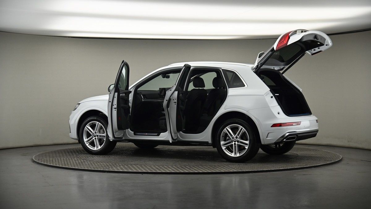 More views of Audi Q5