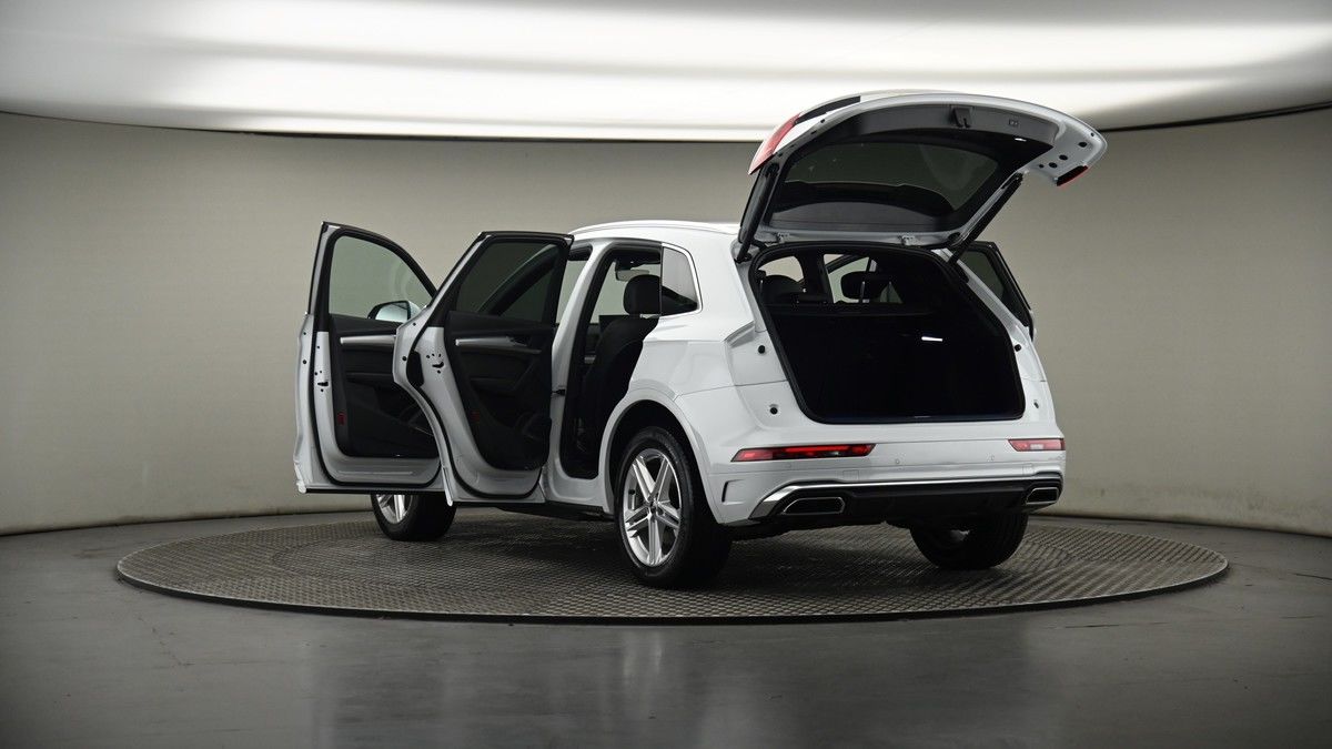 Audi Q5 Image 8