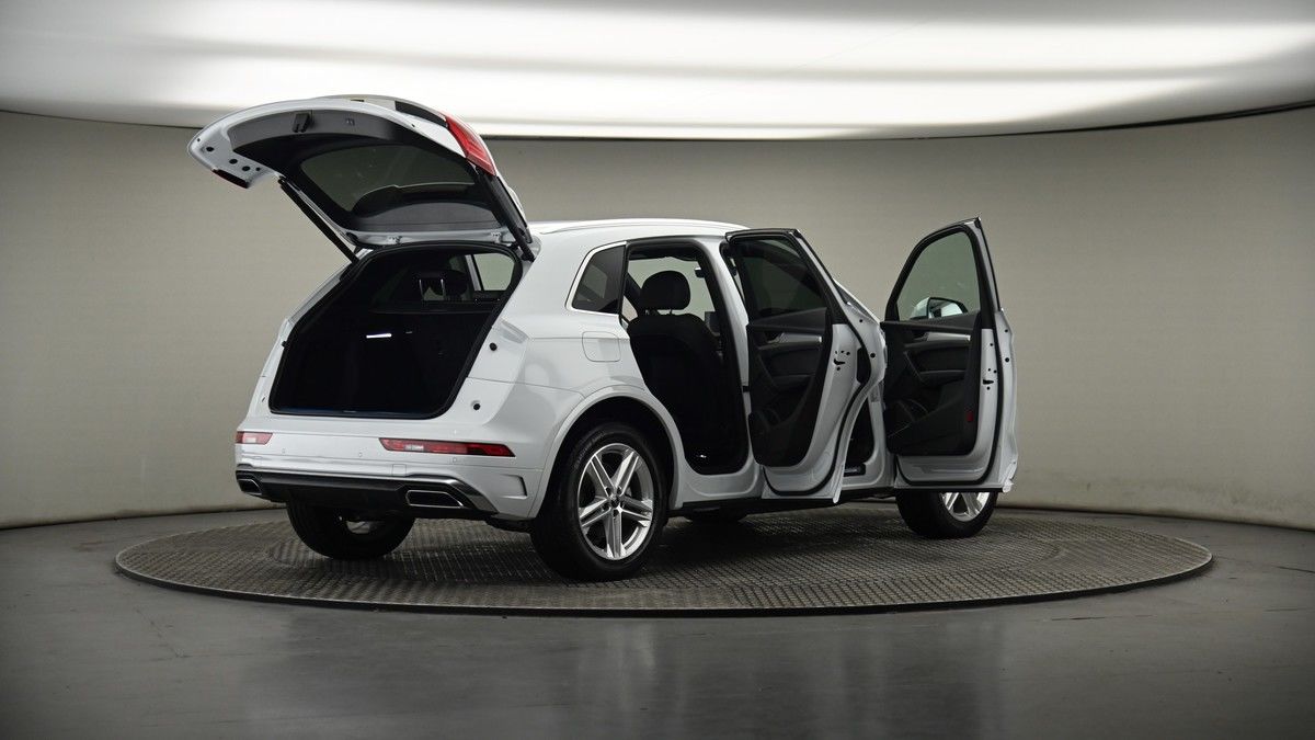 More views of Audi Q5