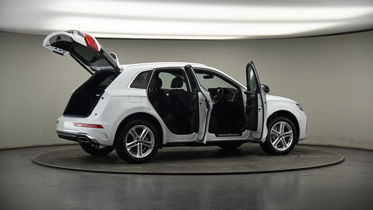 More views of Audi Q5