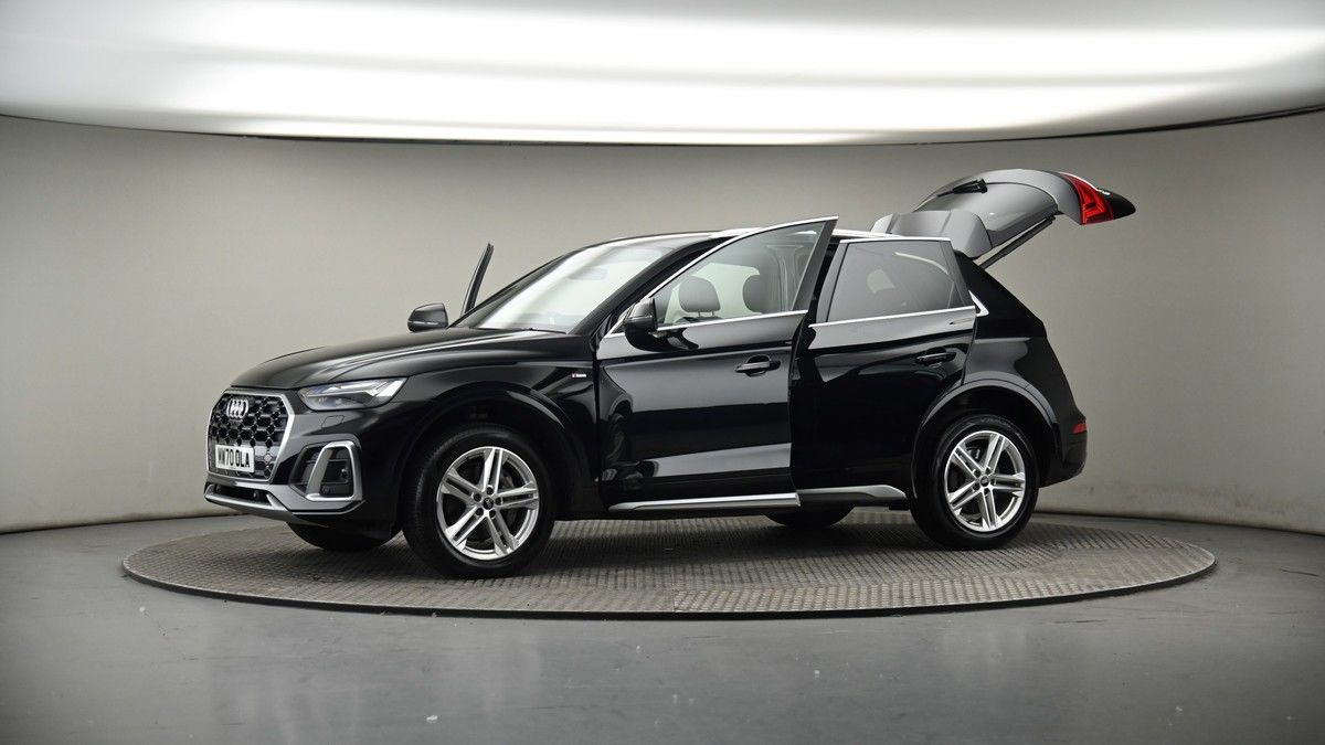 More views of Audi Q5