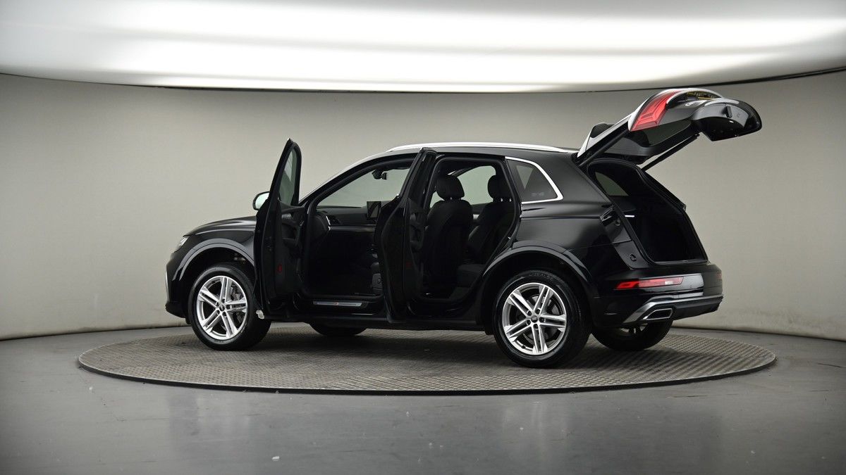 More views of Audi Q5