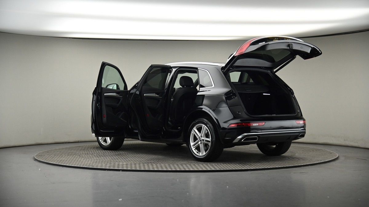 More views of Audi Q5