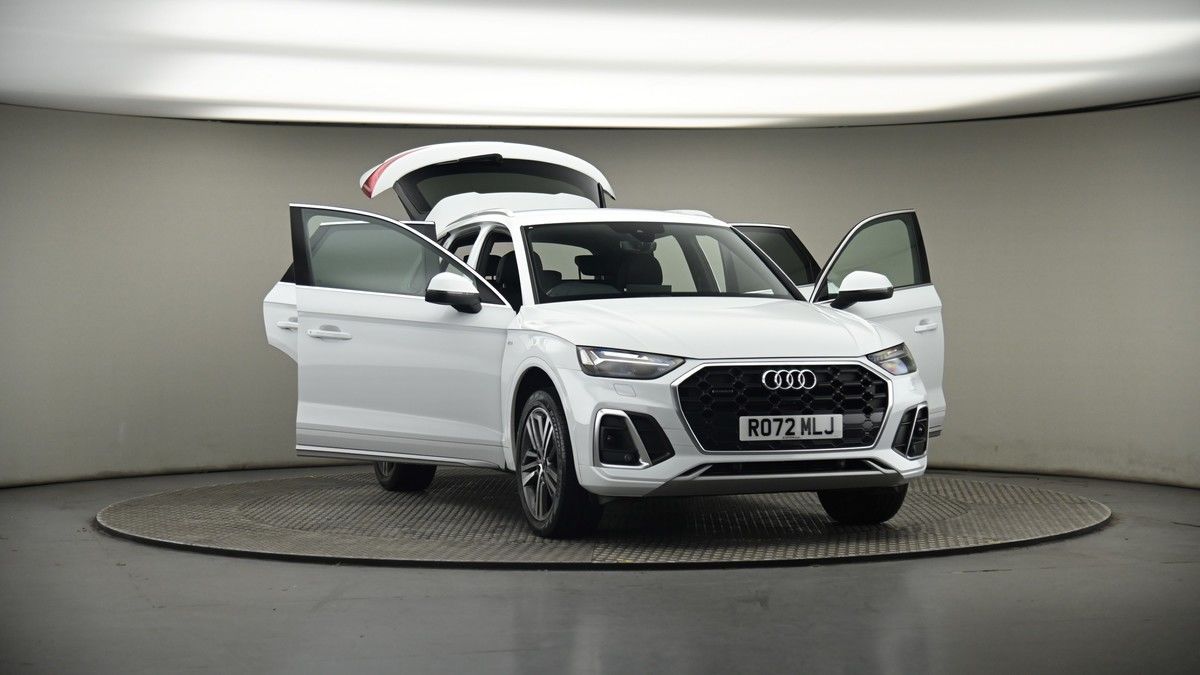 More views of Audi Q5