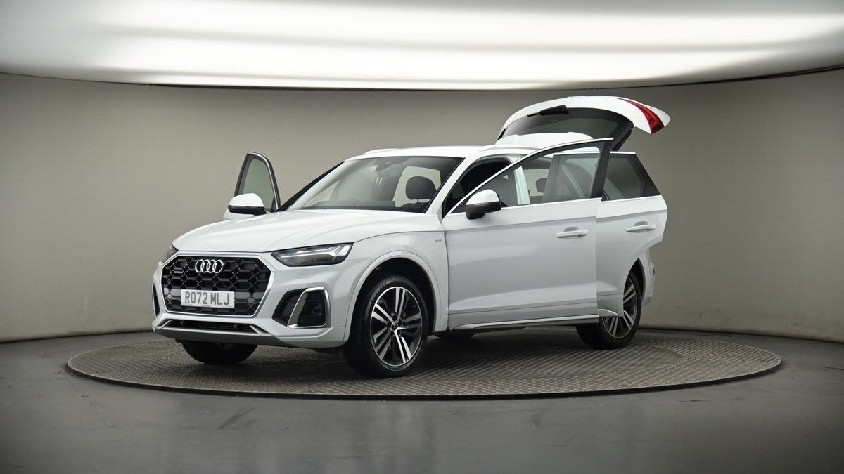 More views of Audi Q5