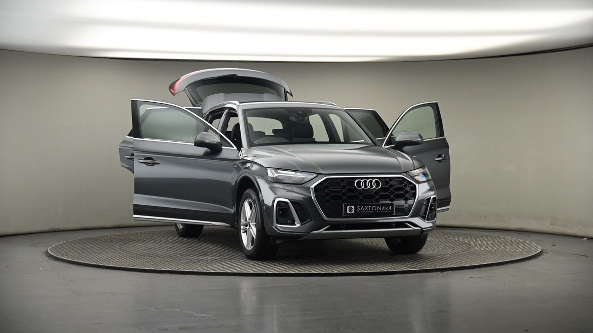 More views of Audi Q5