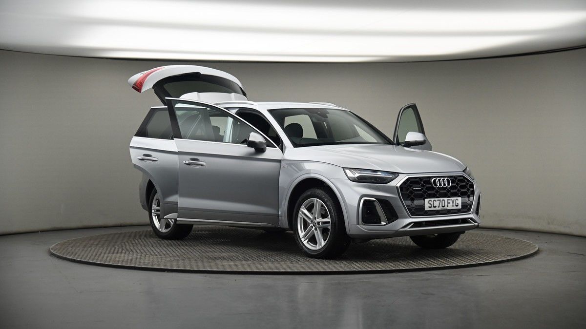 More views of Audi Q5