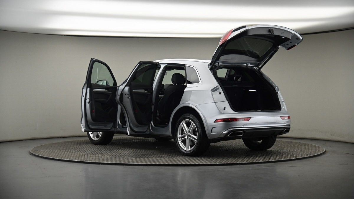 More views of Audi Q5