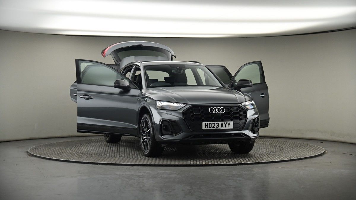 More views of Audi Q5