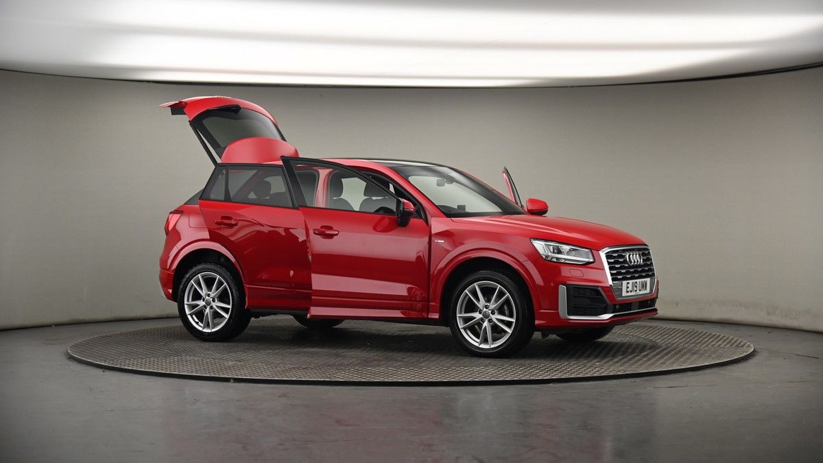 More views of Audi Q2