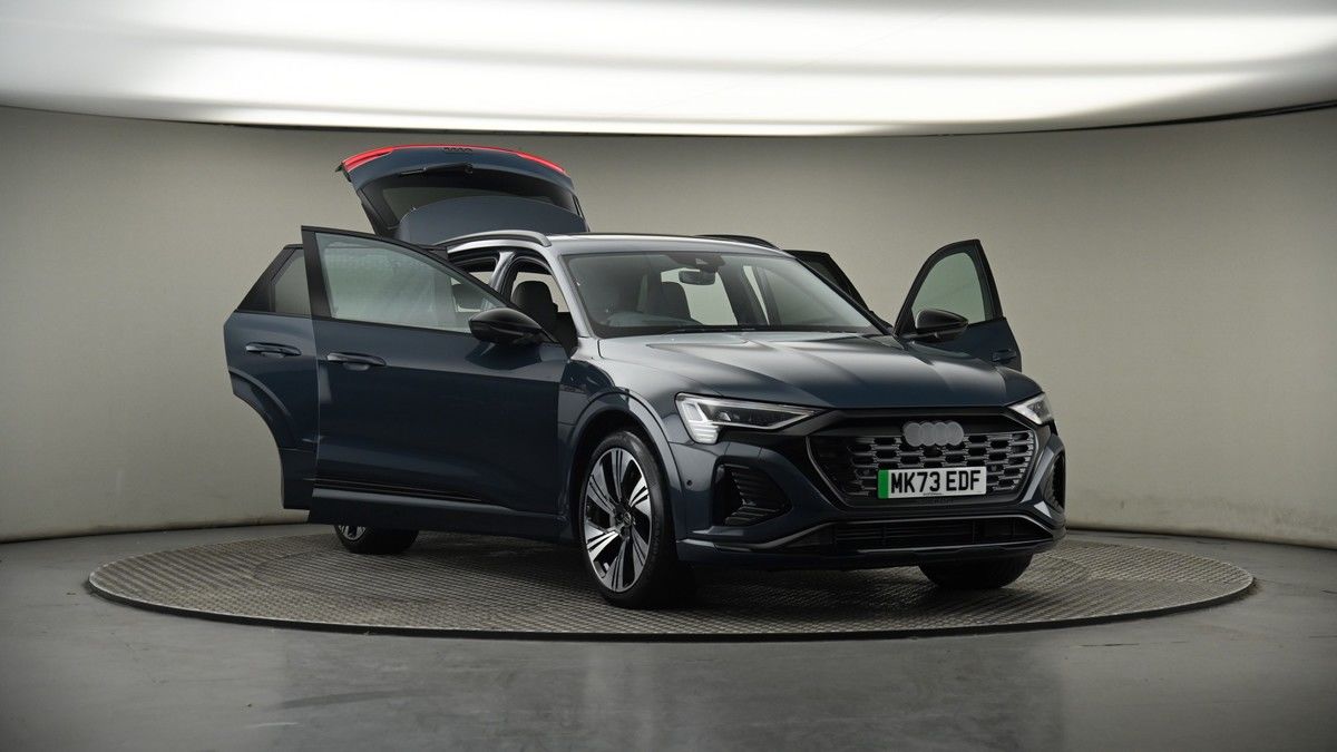 More views of Audi Q8 e-tron