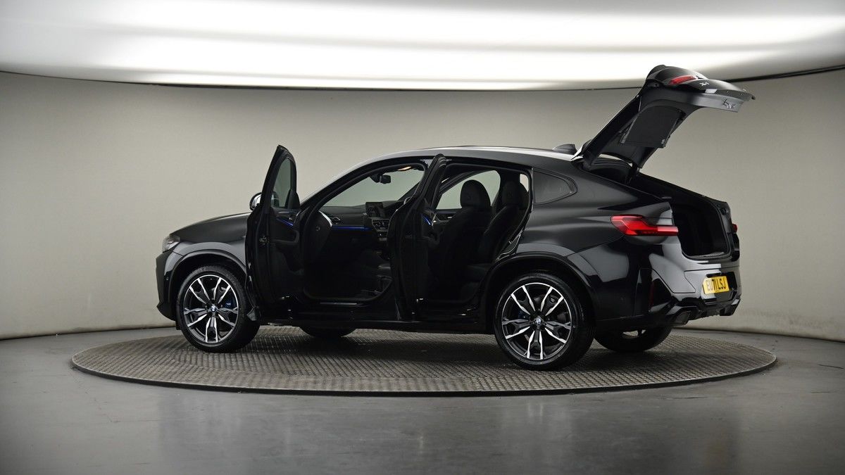 More views of BMW X4