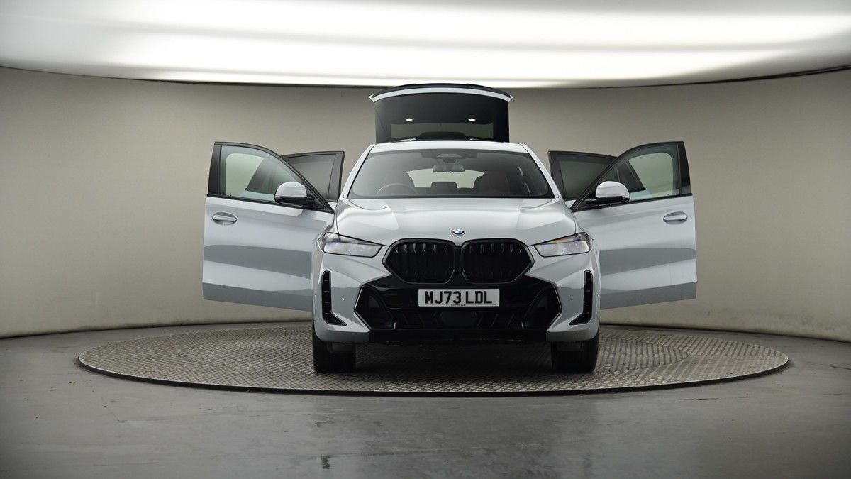 More views of BMW X6