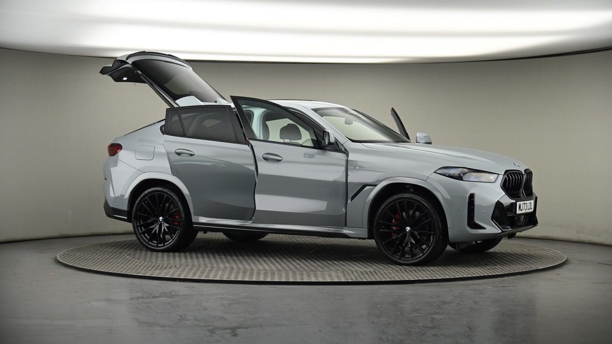 More views of BMW X6