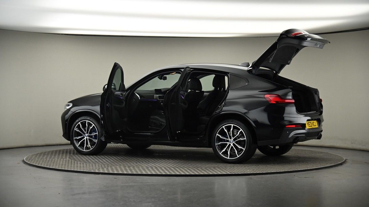 More views of BMW X4