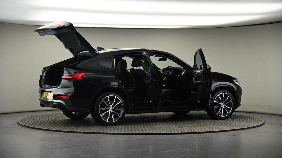 More views of BMW X4