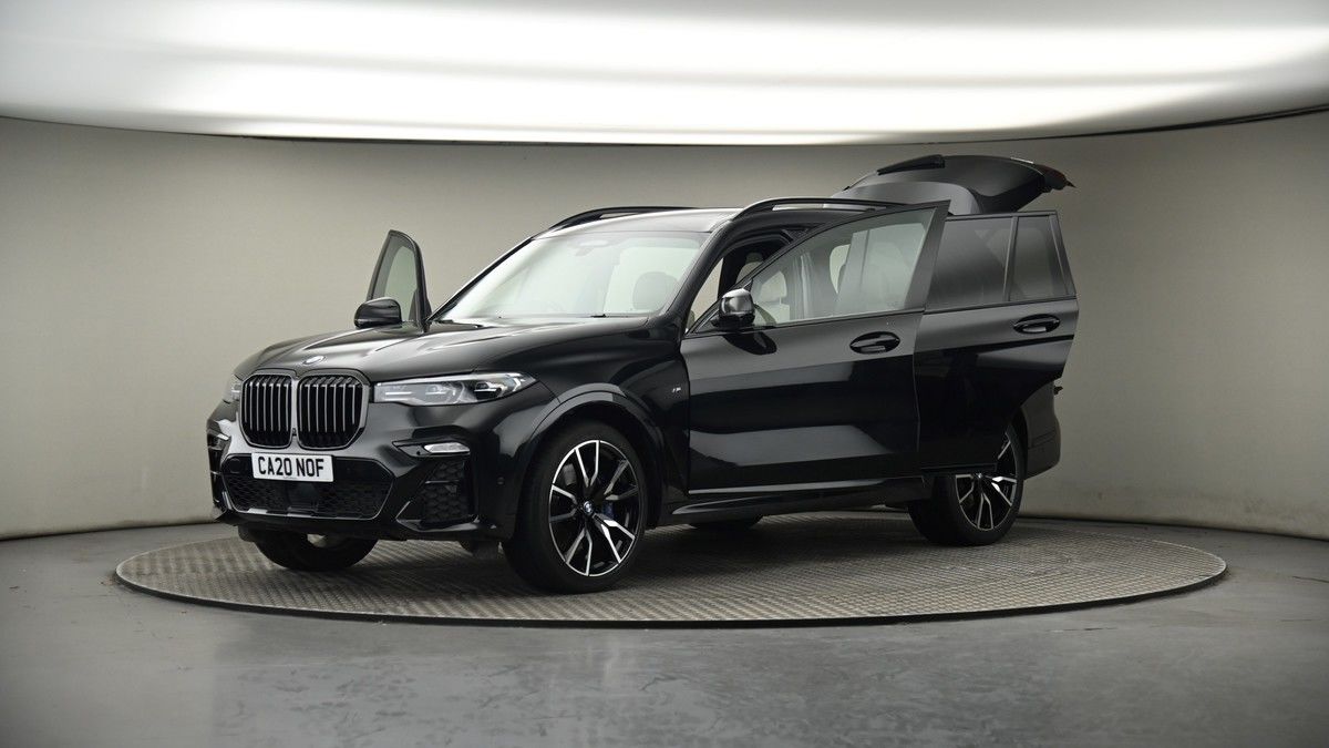 More views of BMW X7