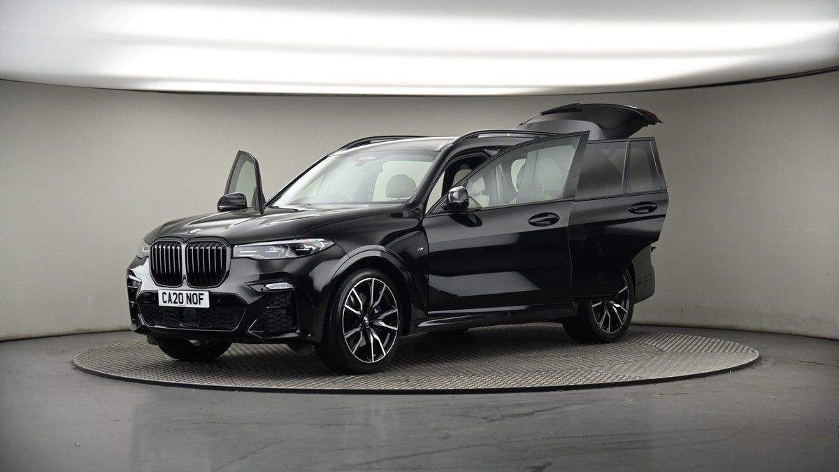 More views of BMW X7