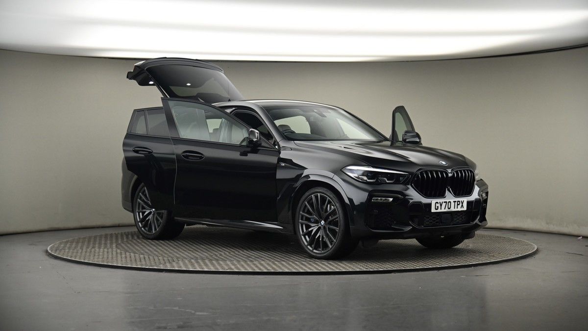 More views of BMW X6