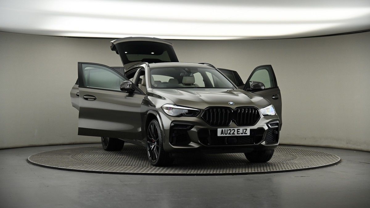 More views of BMW X6