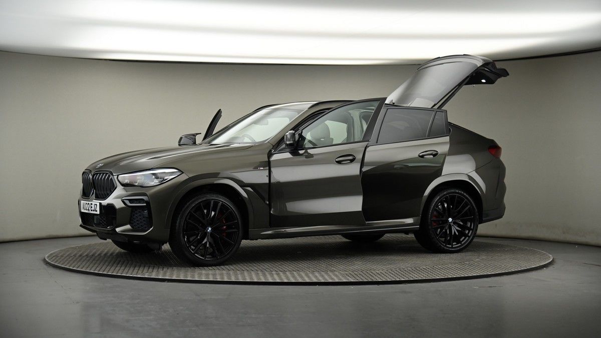 More views of BMW X6