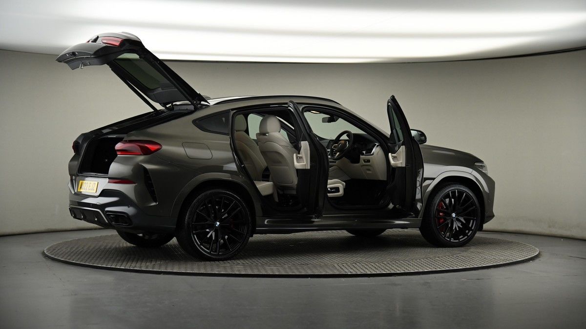 More views of BMW X6