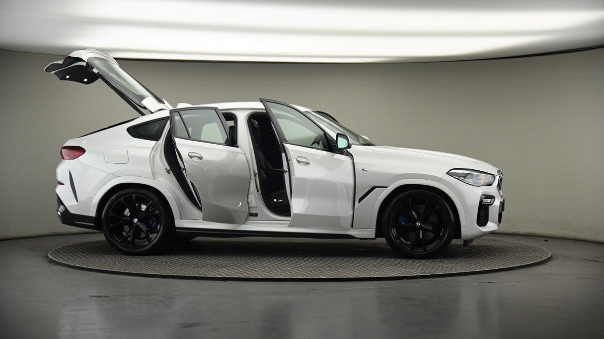 More views of BMW X6