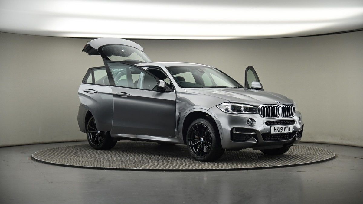 More views of BMW X6