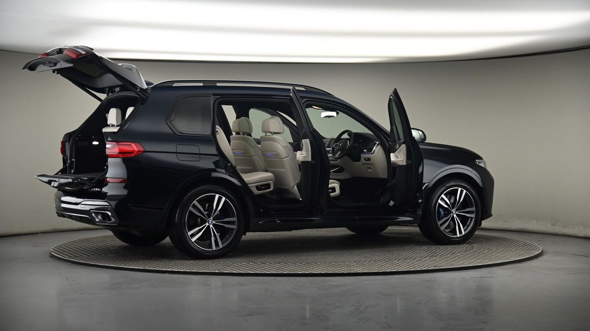 More views of BMW X7