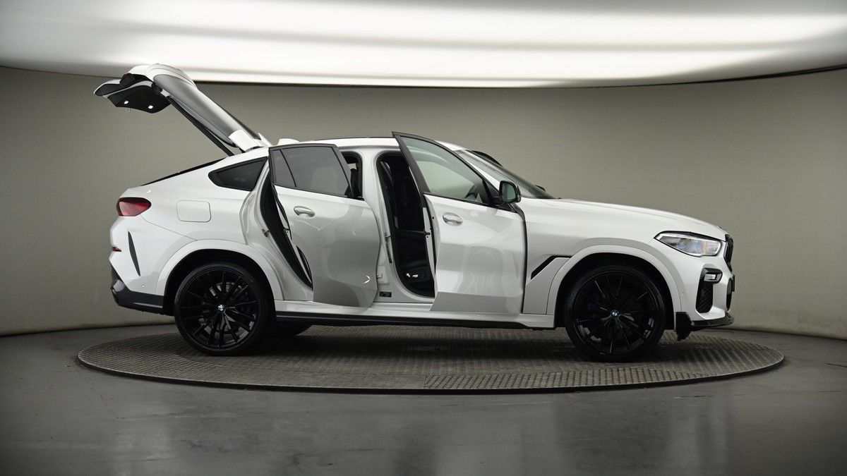 More views of BMW X6