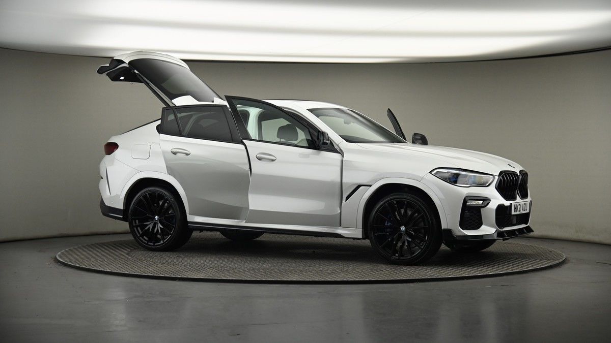 More views of BMW X6