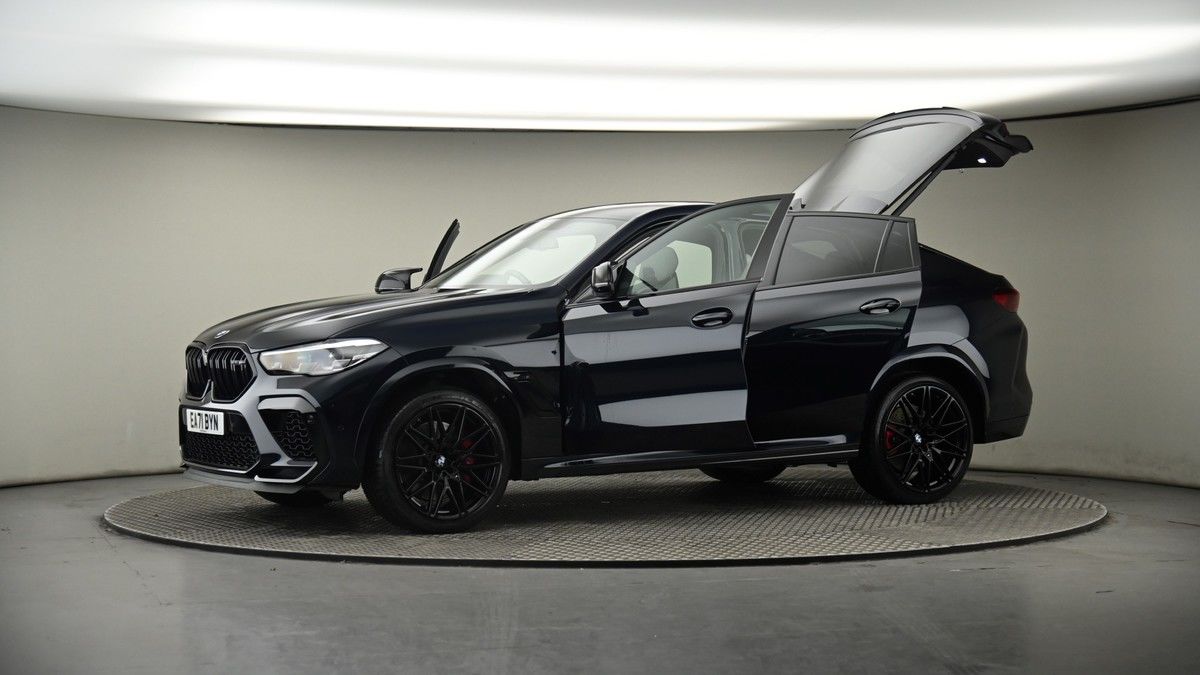 More views of BMW X6 M