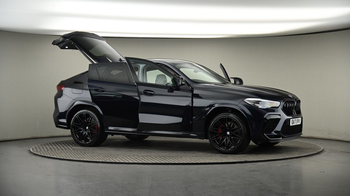 More views of BMW X6 M