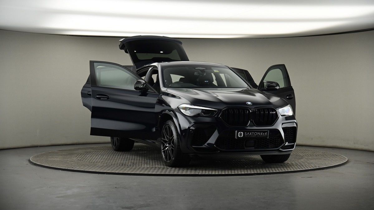 More views of BMW X6 M