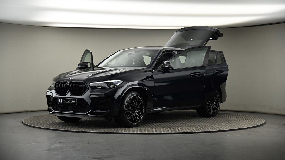 More views of BMW X6 M