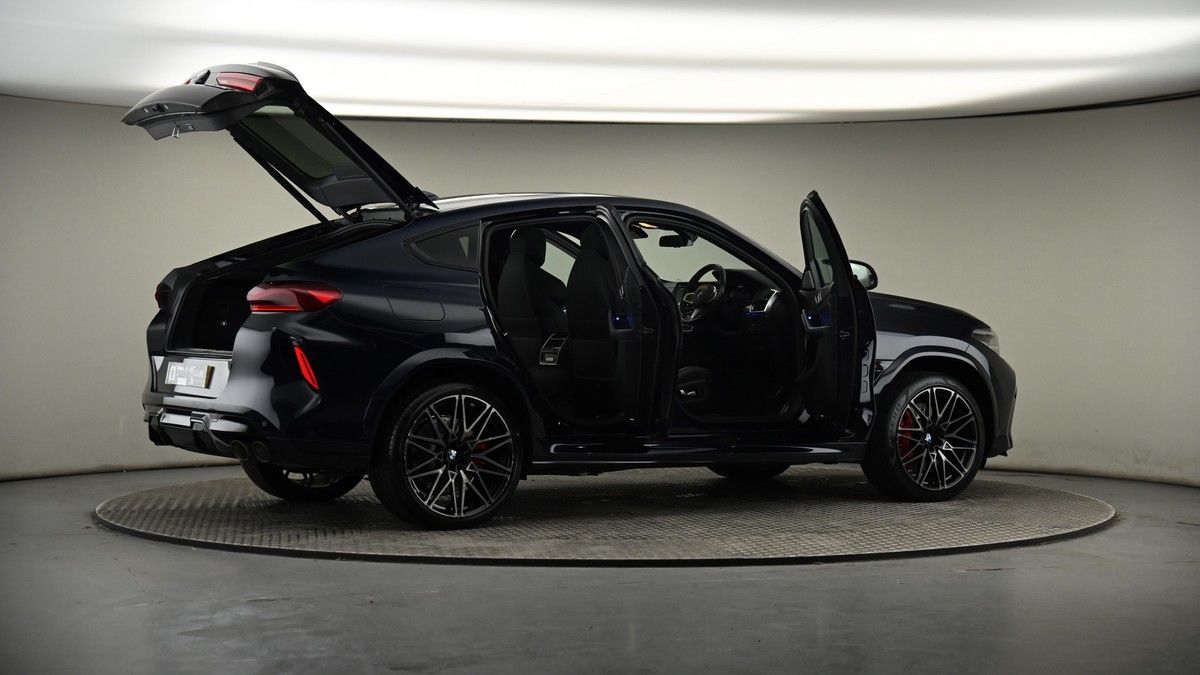 More views of BMW X6 M