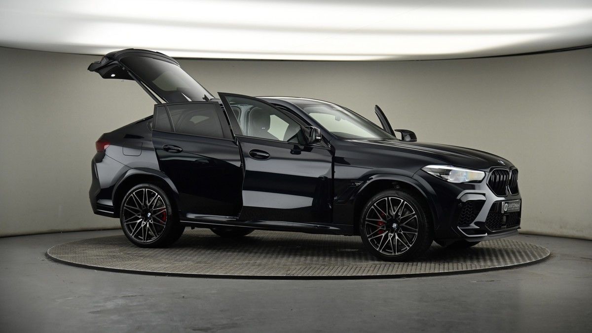 More views of BMW X6 M