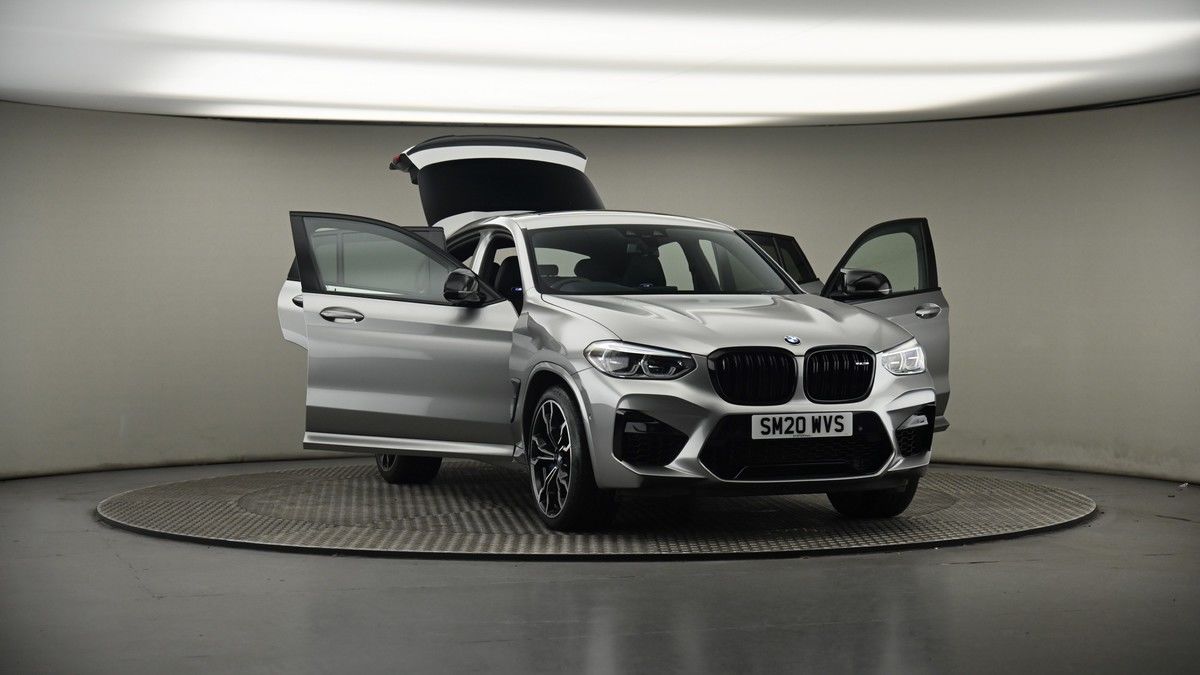 More views of BMW X4 M