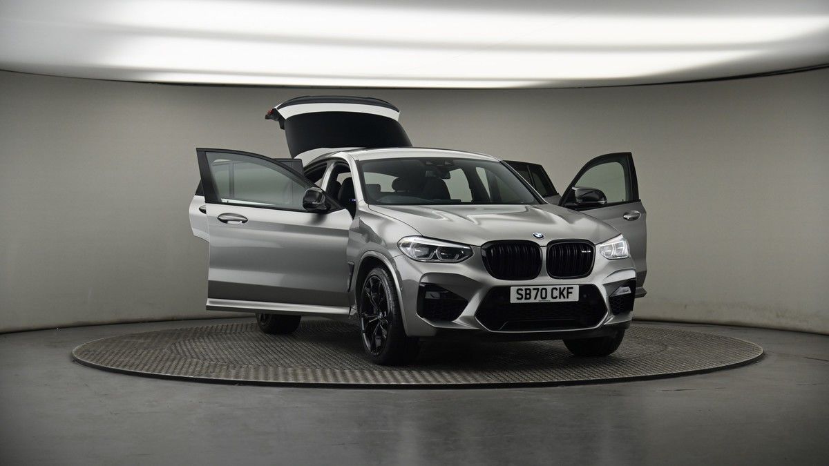 More views of BMW X4 M