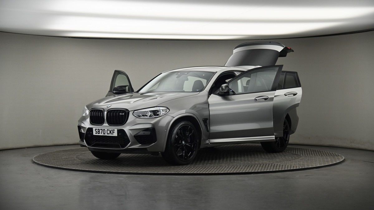 More views of BMW X4 M