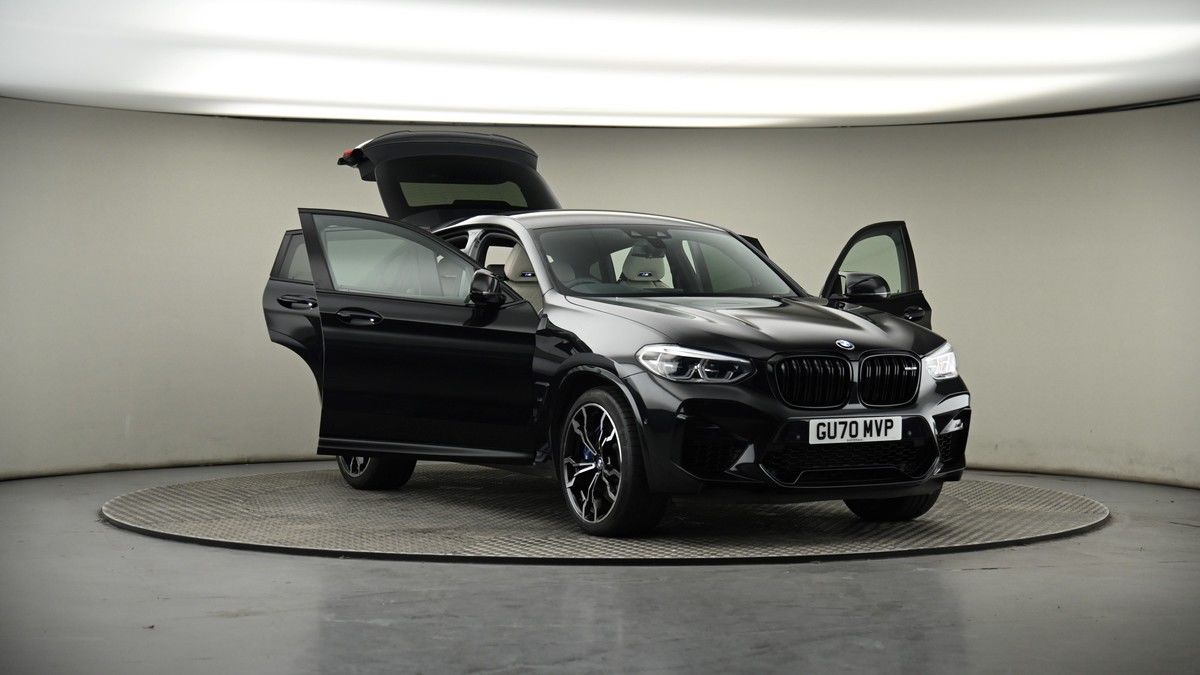 More views of BMW X4 M